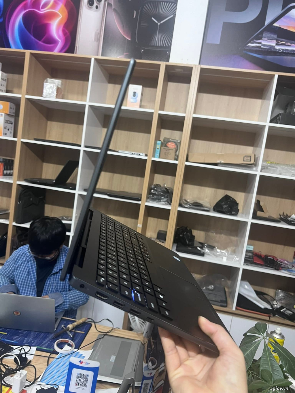 Dell vostro 3400 i7gen11/ ram:16gb/ ssd:512gb/ vga mx330/ màn 14in ful - 2