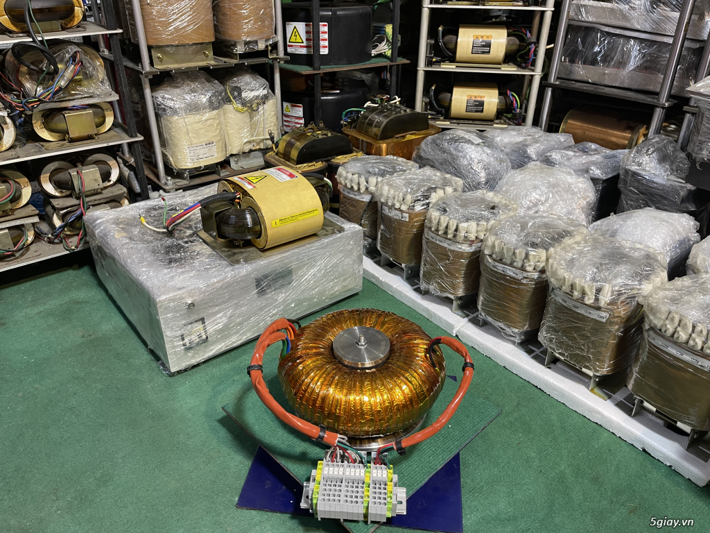 Biến Áp Cách Ly O-CORE 2KVA (2.000VA) - 2