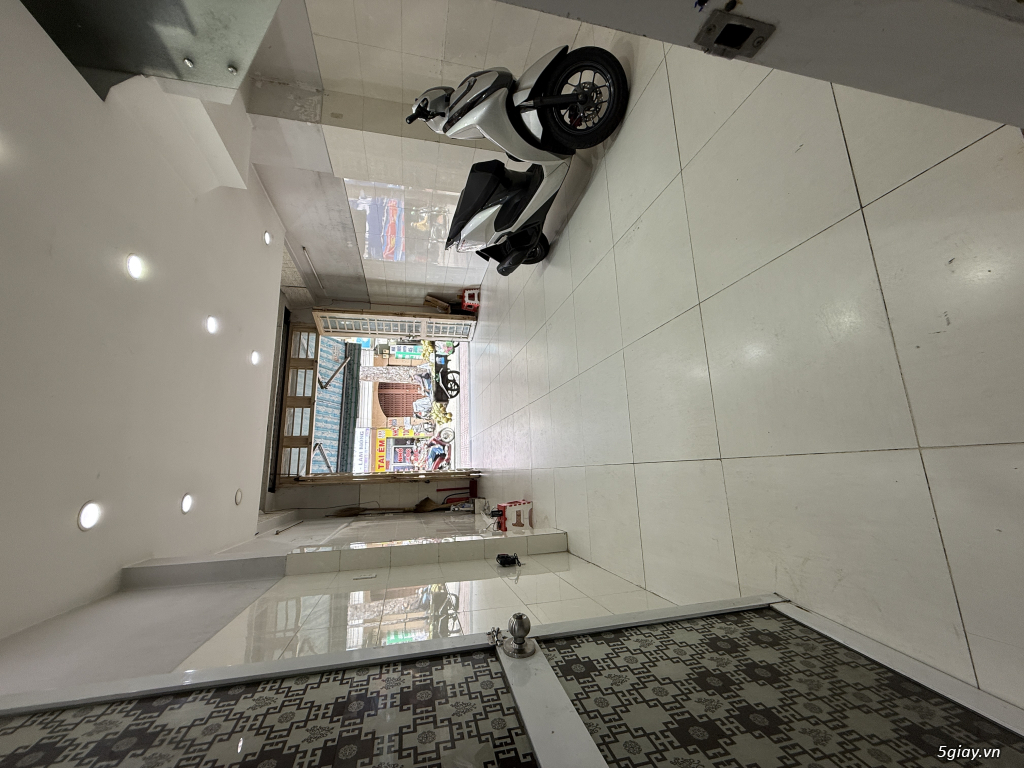 Cho thuê mặt bằng quận 10