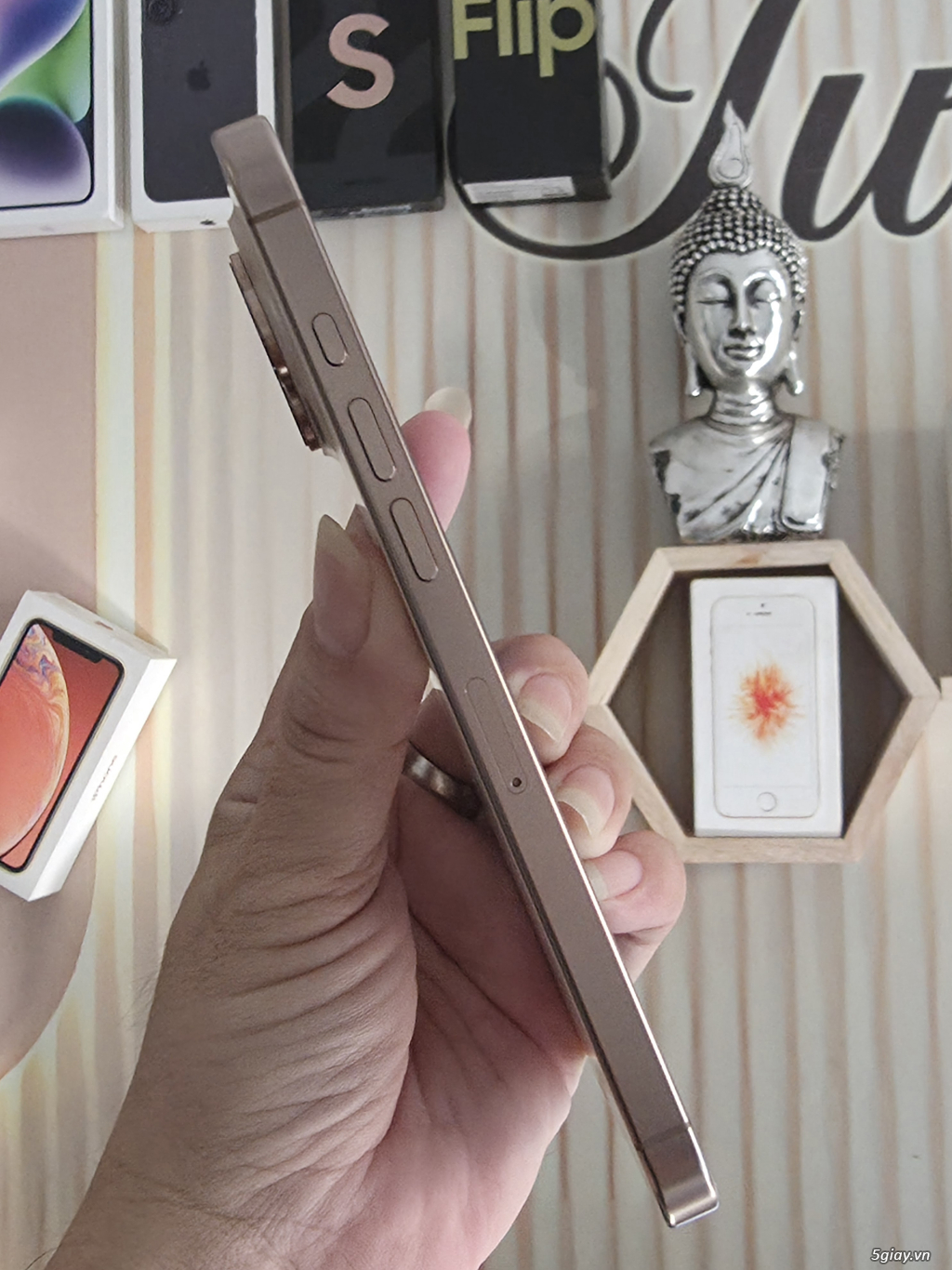 16 Pro max 256G ZA/A Likenew. Full box. Pin 91% ! - 2