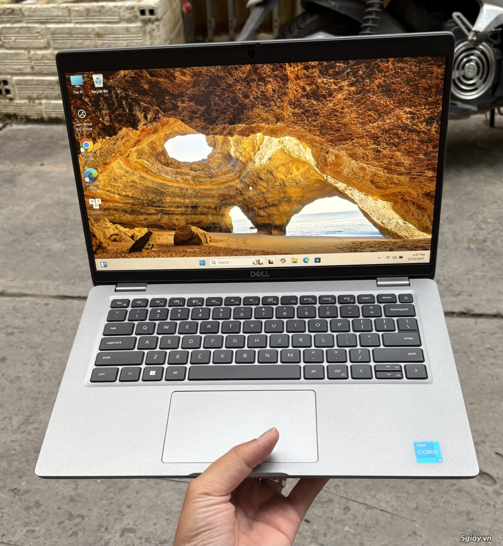 Dell Latitude 5430 i5-1245U Ram 16G SSD 512G US zin đẹp - 3