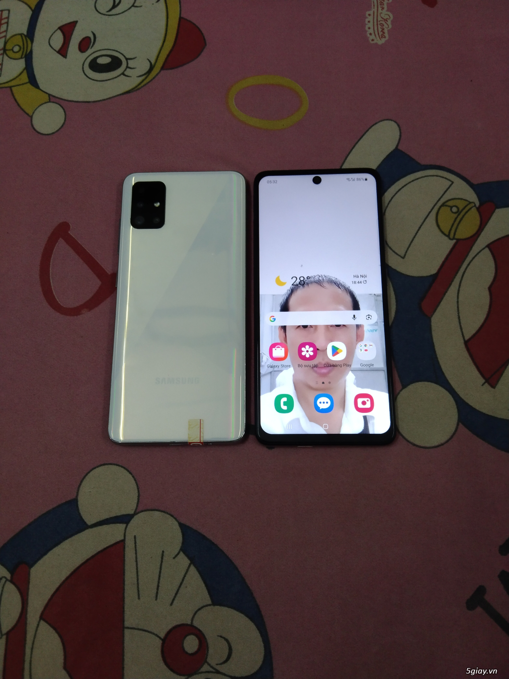 Samsung Galaxy A51 màu trắng, giá tiền: 1tr6, ram 6GB/128GB,2 sim - 2