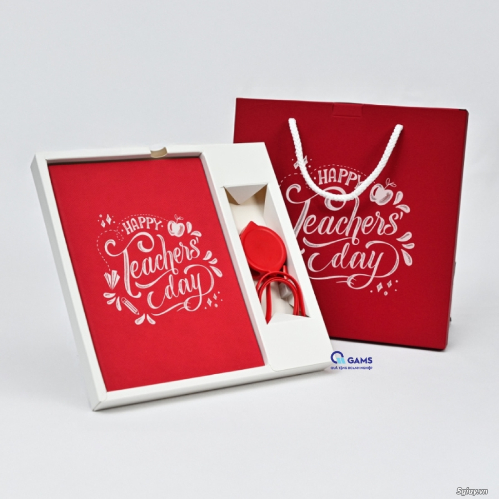 Các set quà tặng 20/11 có sẵn hàng - có xuất hóa đơn VAT