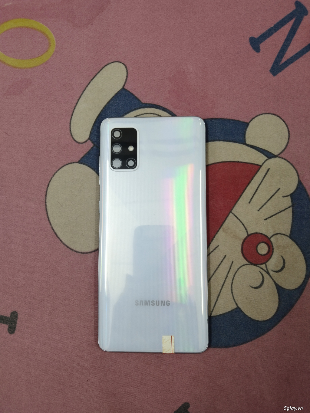 Samsung Galaxy A71 trắng,6.7inch,giá 2tr300k,máy mới 99% - 1