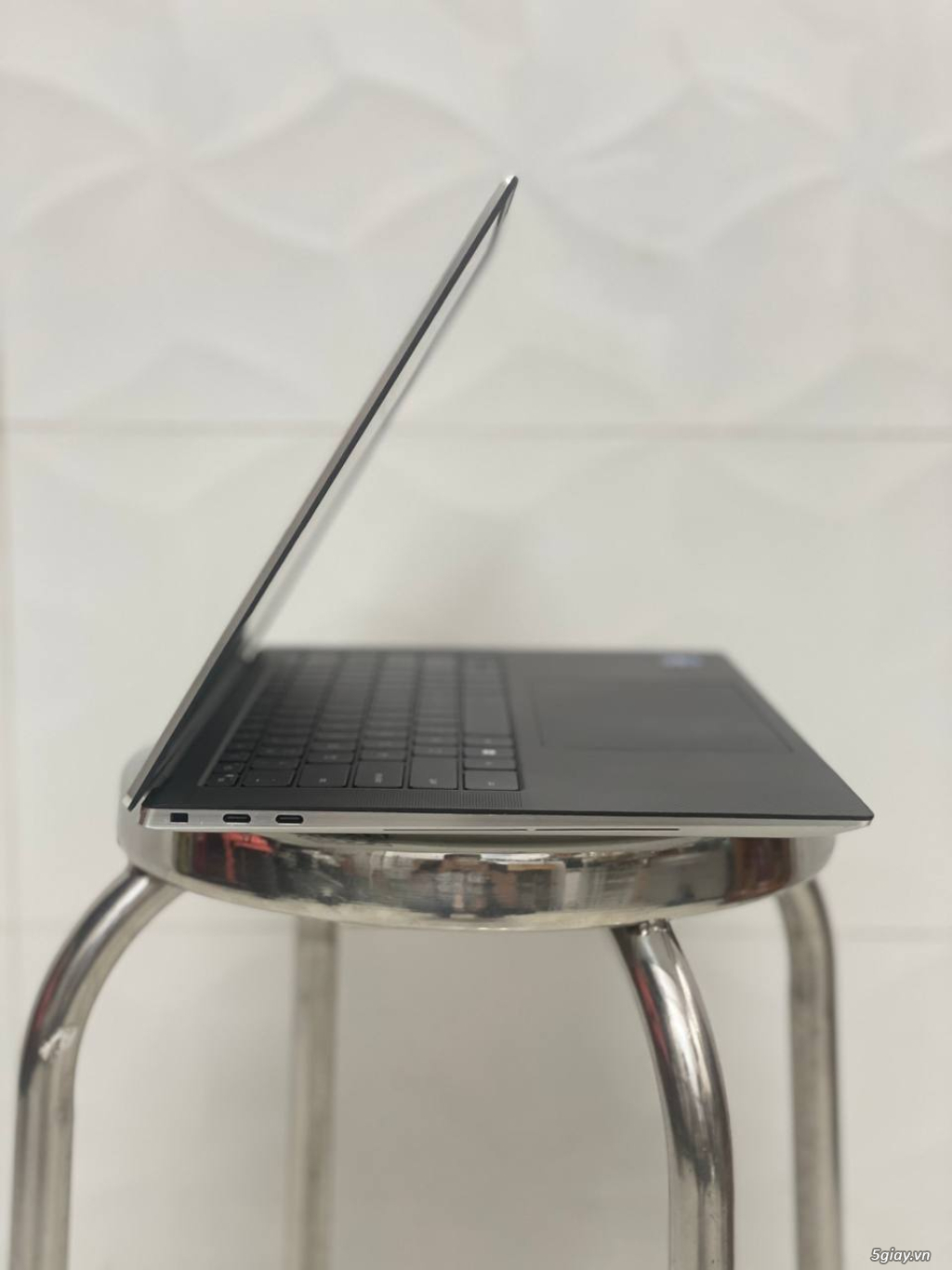 DELL XPS 9520 Core i7-12700H | RAM 16GB | SSD 512GB | RTX 3050 | FHD - 1