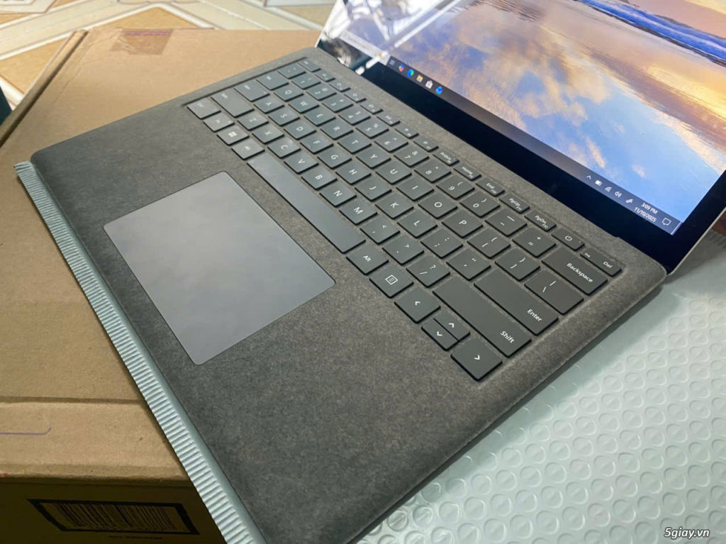 Surface Laptop 4 13inch Core i7 1185G7 Ram 16G SSD 512G 2.5K Touch US - 2