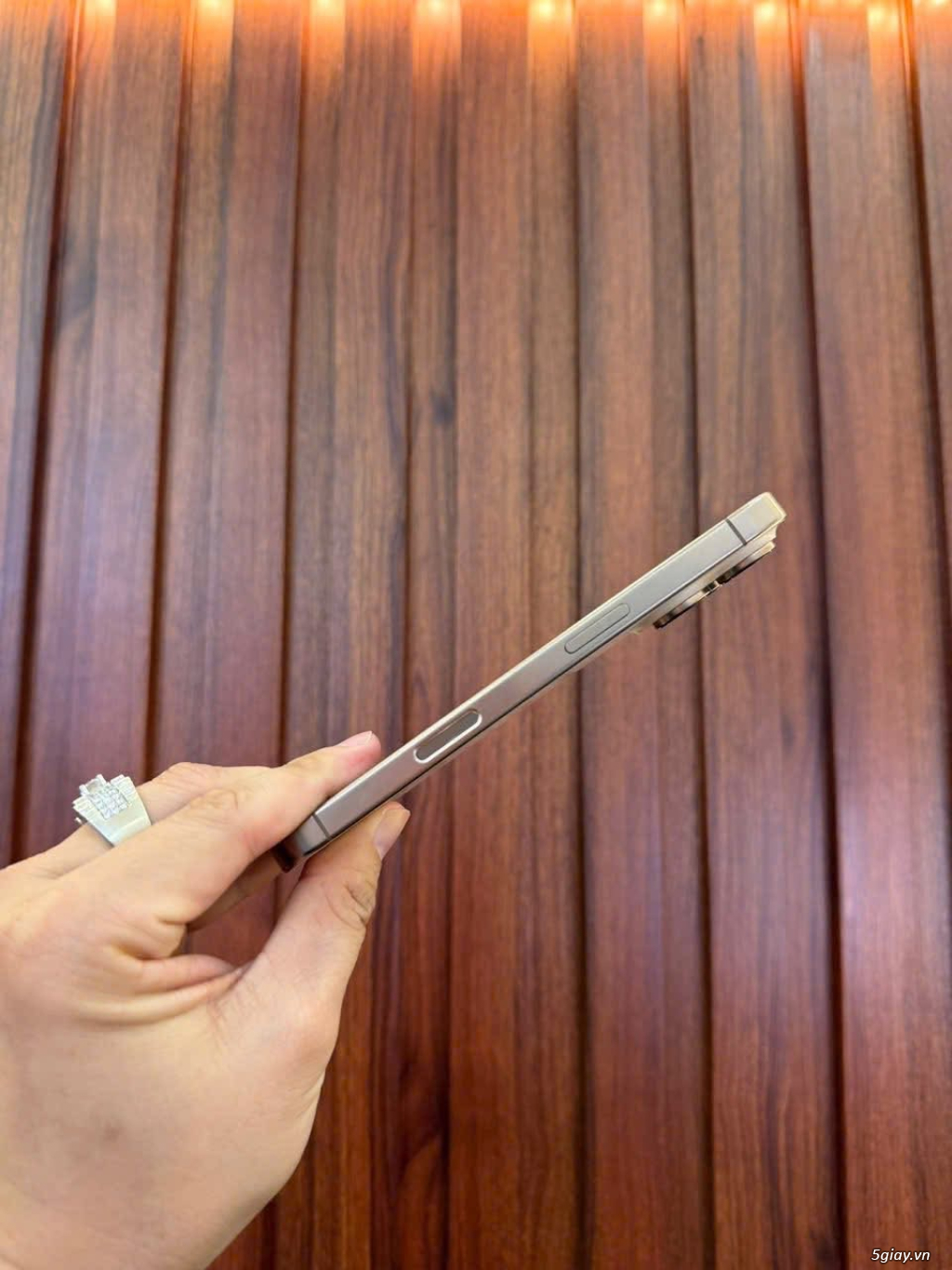 iphone 16 Pro 128G Gold - 3