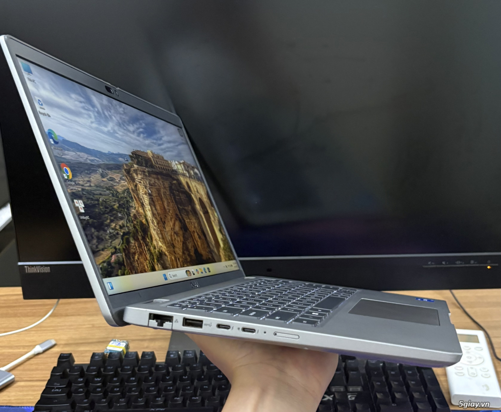 Dell Latitude 5440 thế hệ 13 2023 i5-1345U/16G/512G Zin đẹp