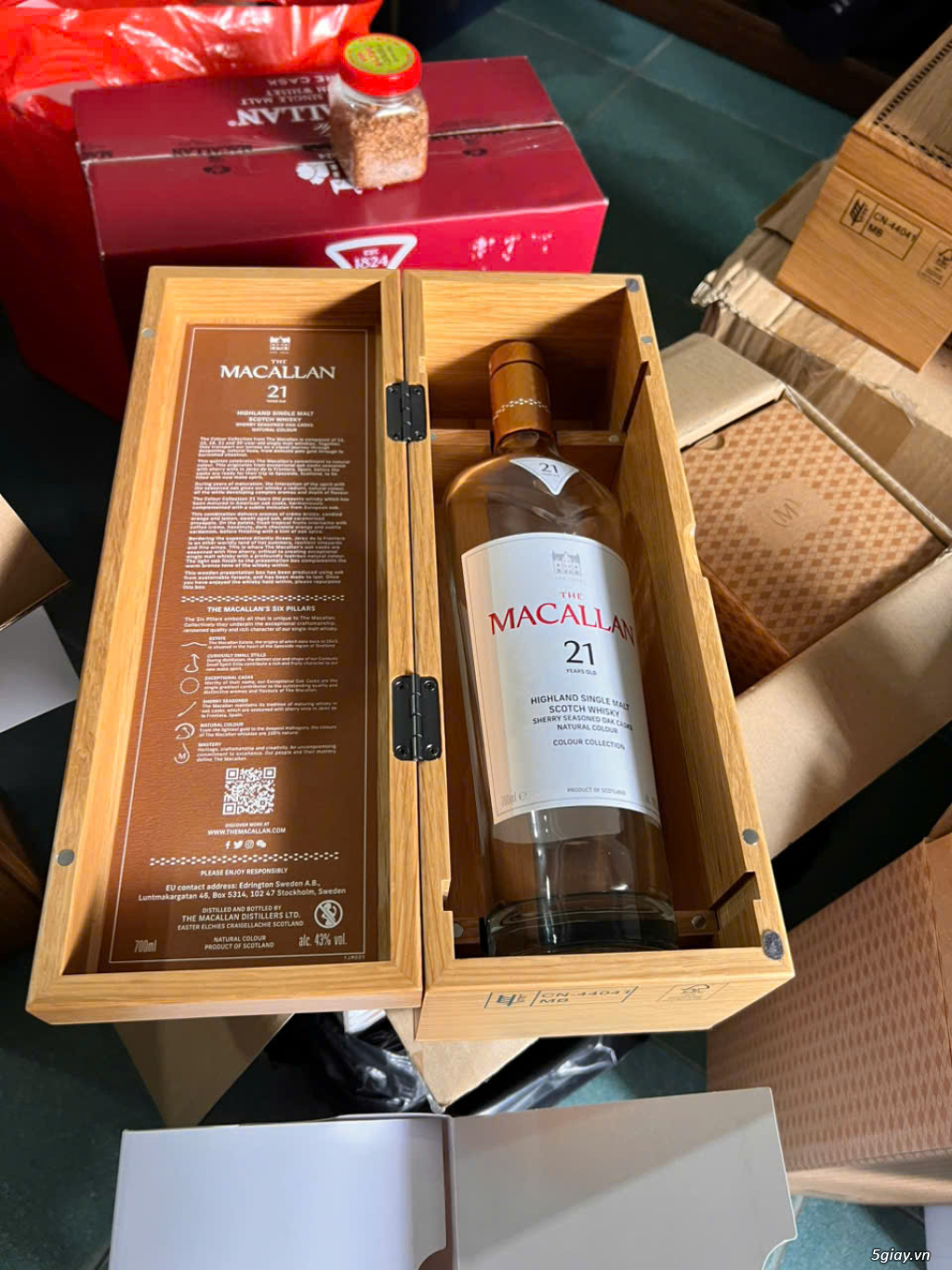 Cần mua vỏ chai rượu ngoại chivas 25 38 Maccalan 18 25 30 M, Hibiki, - 2