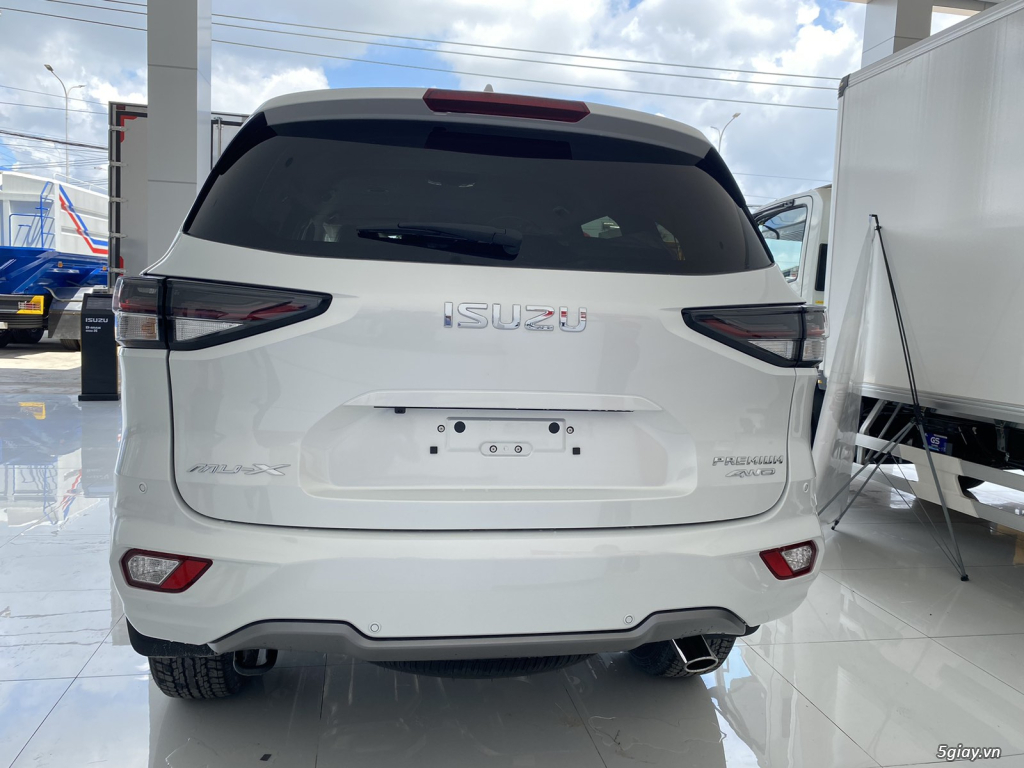 THANH LÝ ISUZU MUX PREMIUM 2023 ( 4X4AT) - 1