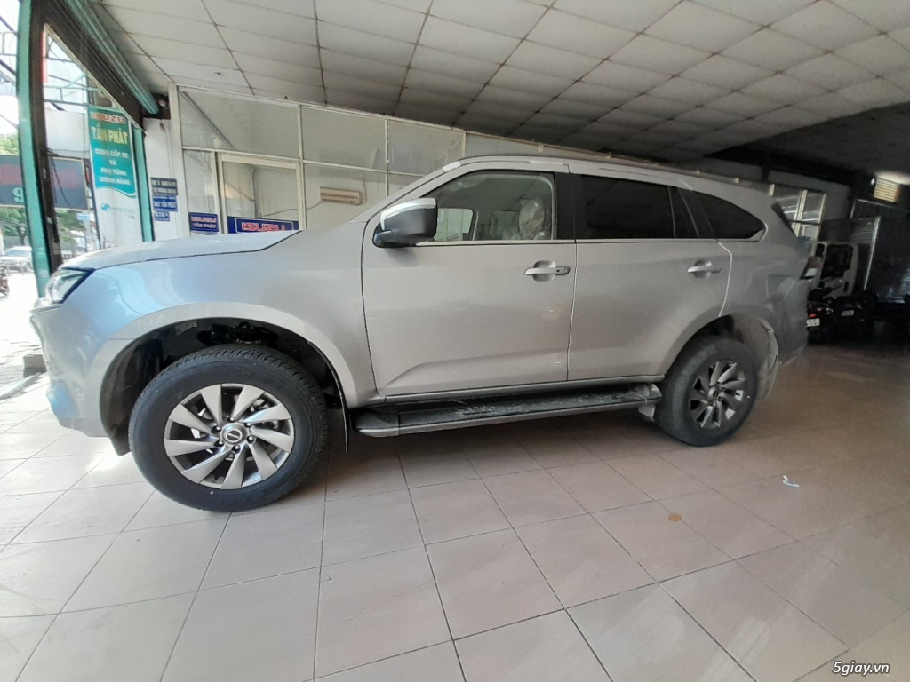 THANH LÝ ISUZU MUX PREMIUM 2023 ( 4X4AT) - 4