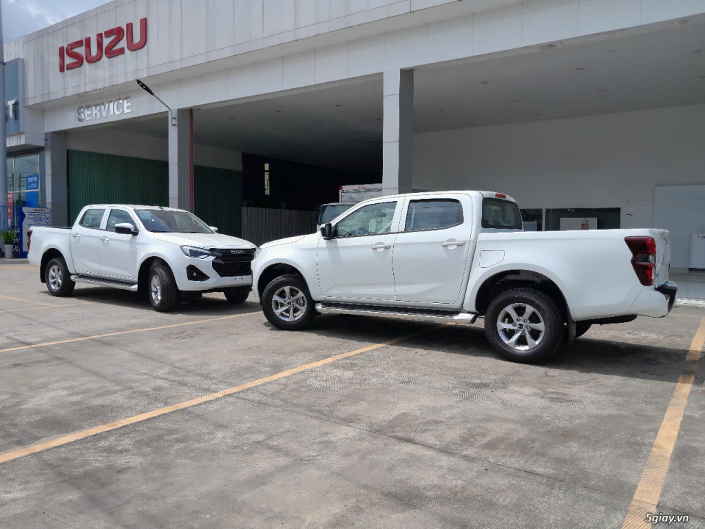 Isuzu Dmax Prestige 4x2AT - 2025 - 7
