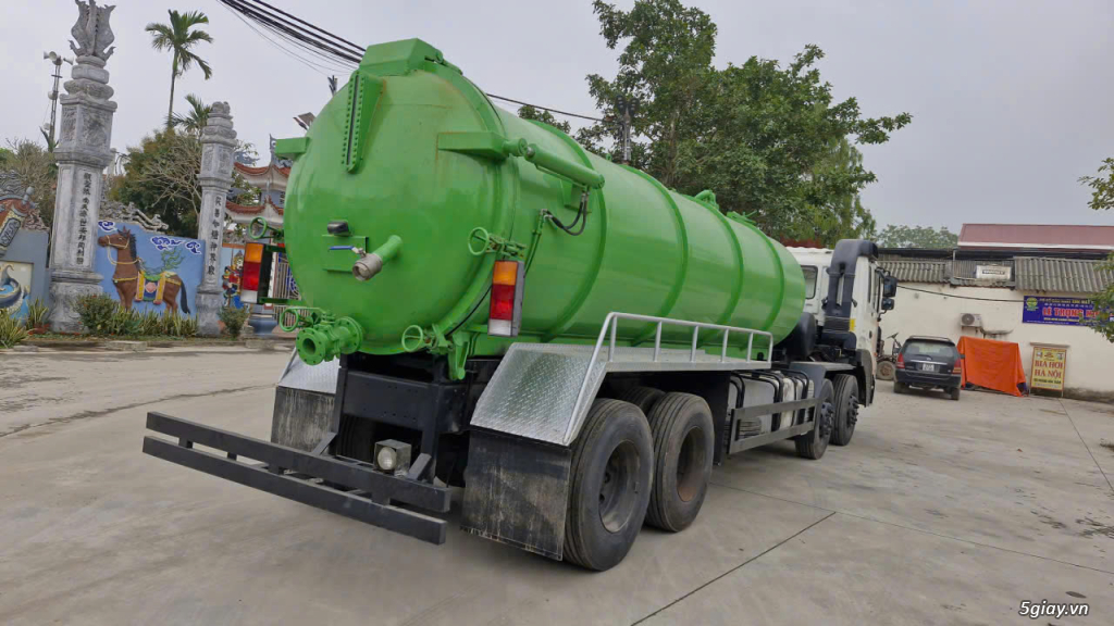 xe hút chất thải huynDai 15 khối