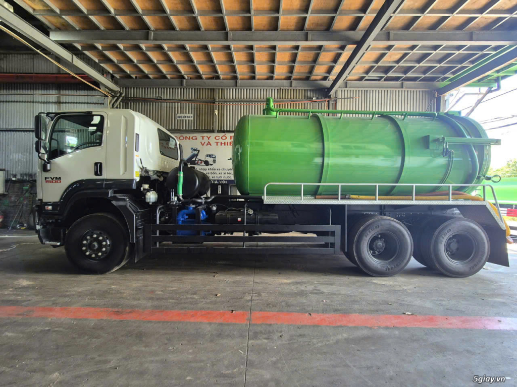 xe hút chất thải Isuu 13 khối - 1