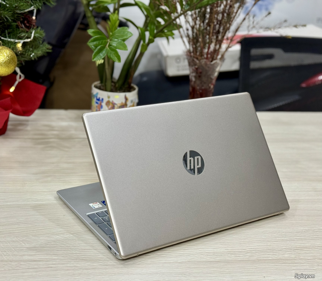 Laptop HP 15 Core i7-1355U, 16GB, 512GB - 3