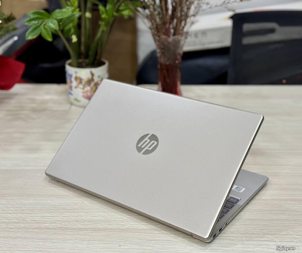 Laptop HP 15 Core i7-1355U, 16GB, 512GB - 1