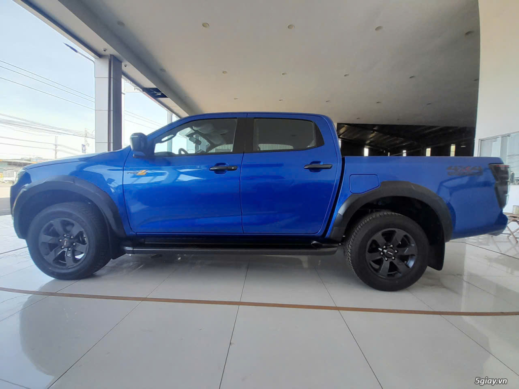 ISUZU DMAX TYPEZ 2025 GIAO NGAY. - 3