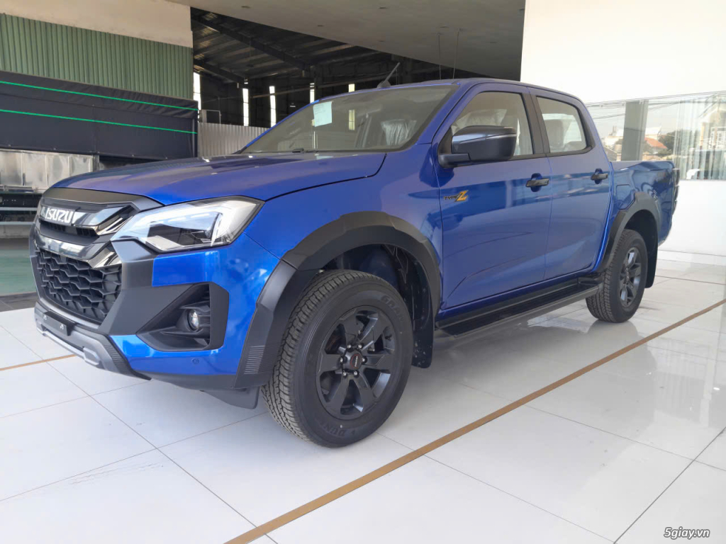 ISUZU DMAX TYPEZ 2025 GIAO NGAY. - 2