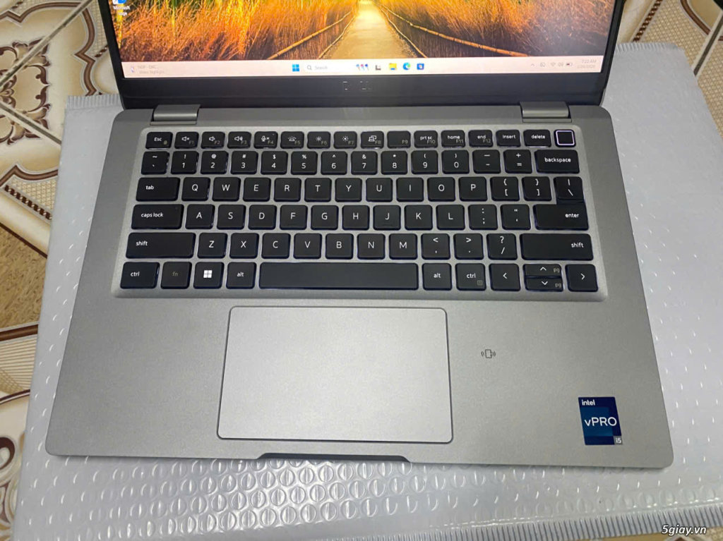 Laptop Dell Latitude 5330 i5 1245u Ram 16G SSD 256G FHD Led Phím W11 - 3