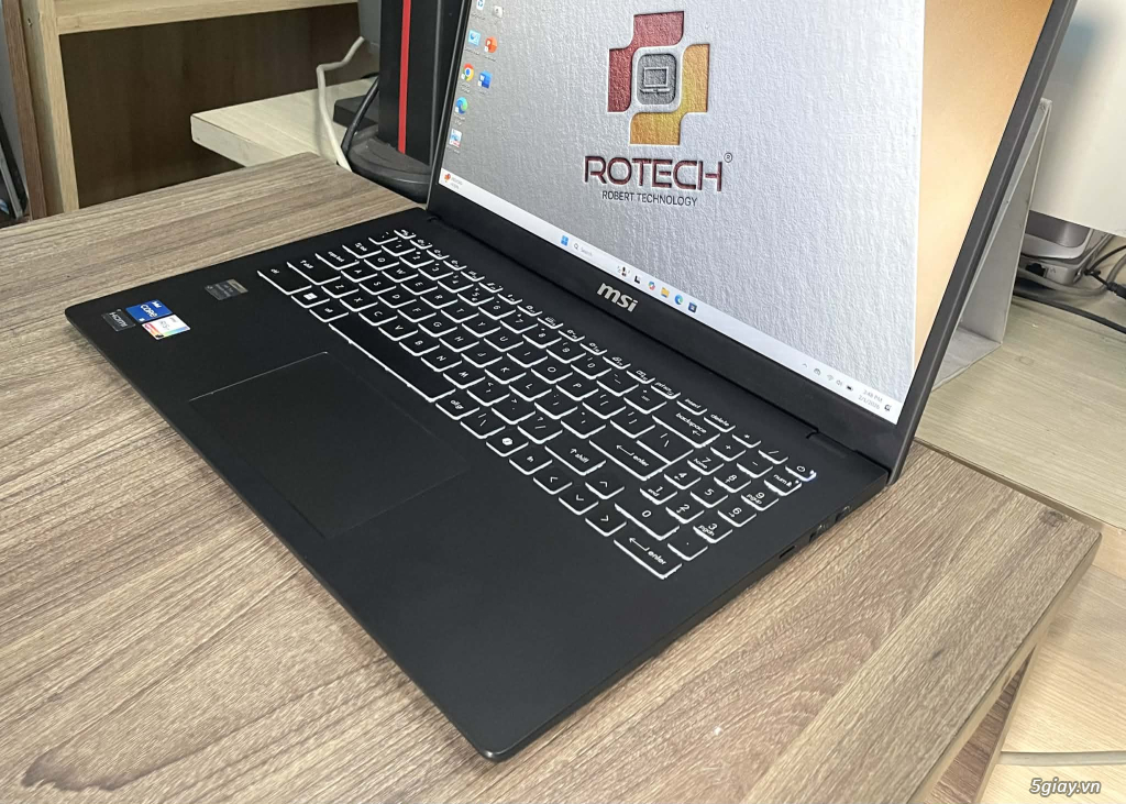 MSI Modern 15 i5-12450H 16GB 512GB BH 6/2027