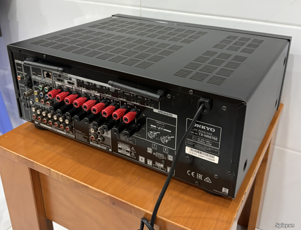 Amply Onkyo TX-NR676E, Model mới đời lớn - 2