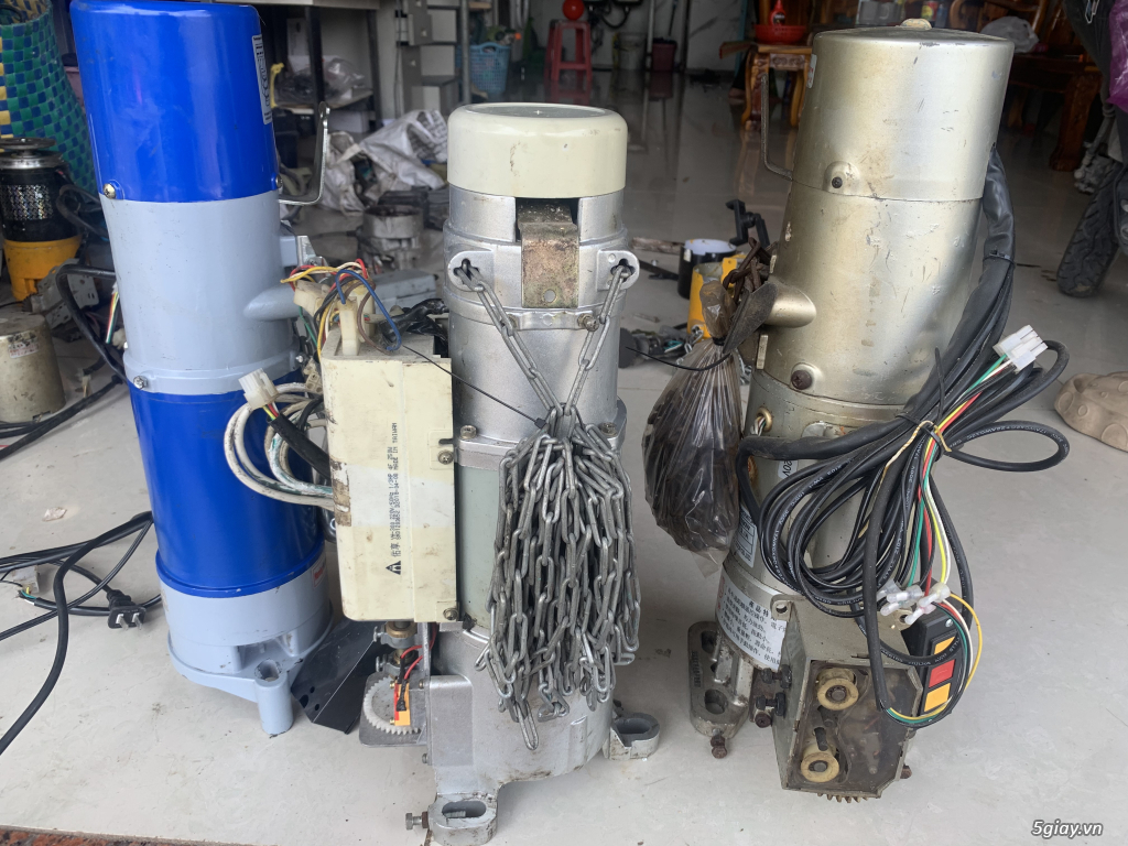 Motor cửa cuốn cũ có lắp đặt - 1