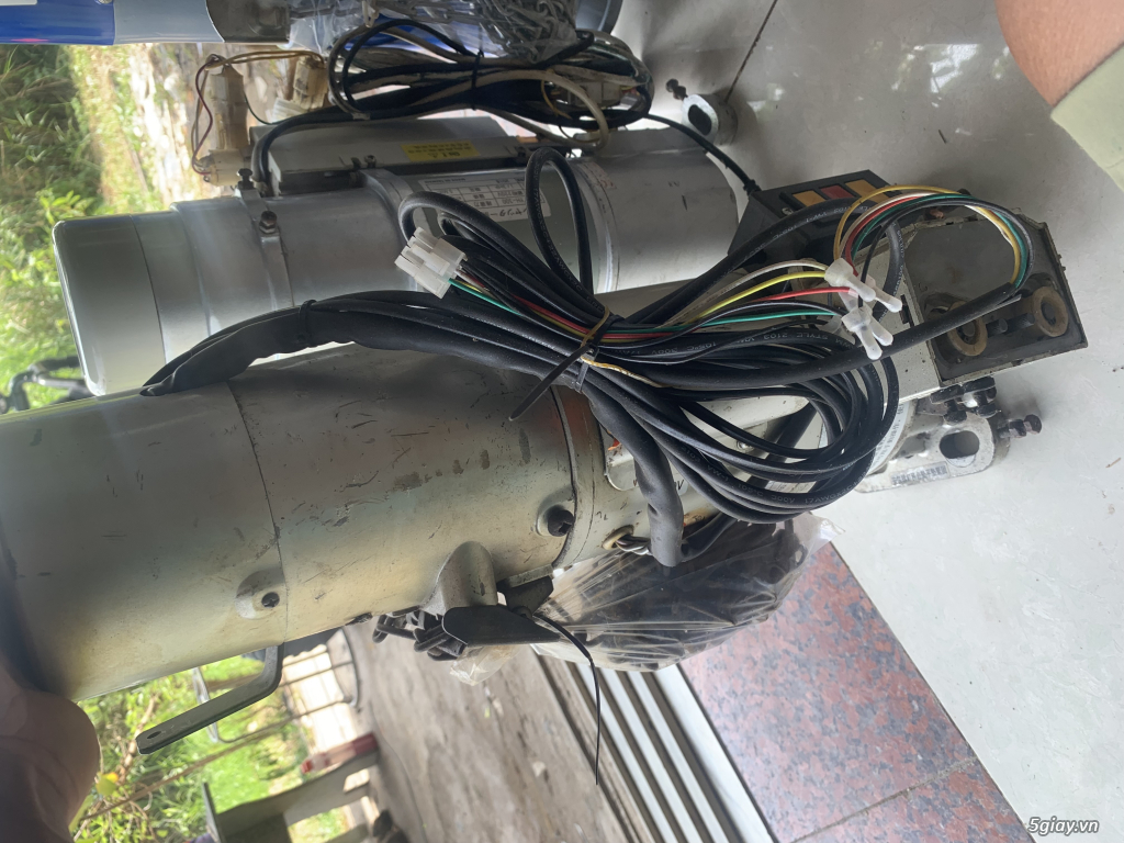 Motor cửa cuốn cũ có lắp đặt - 2