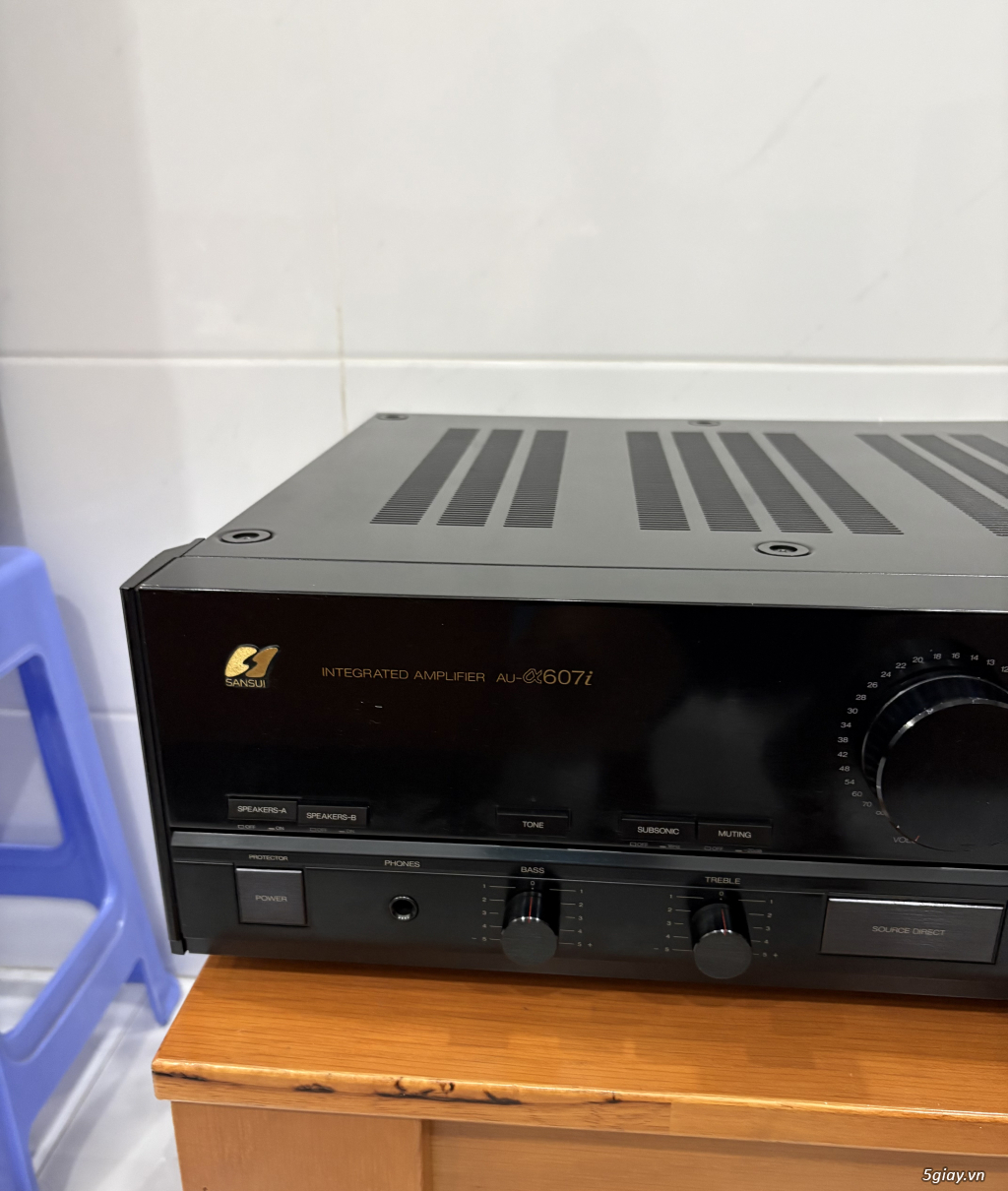 Amply Sansui @607i, 240w, siêu bền, mặt gương tuyệt đẹp