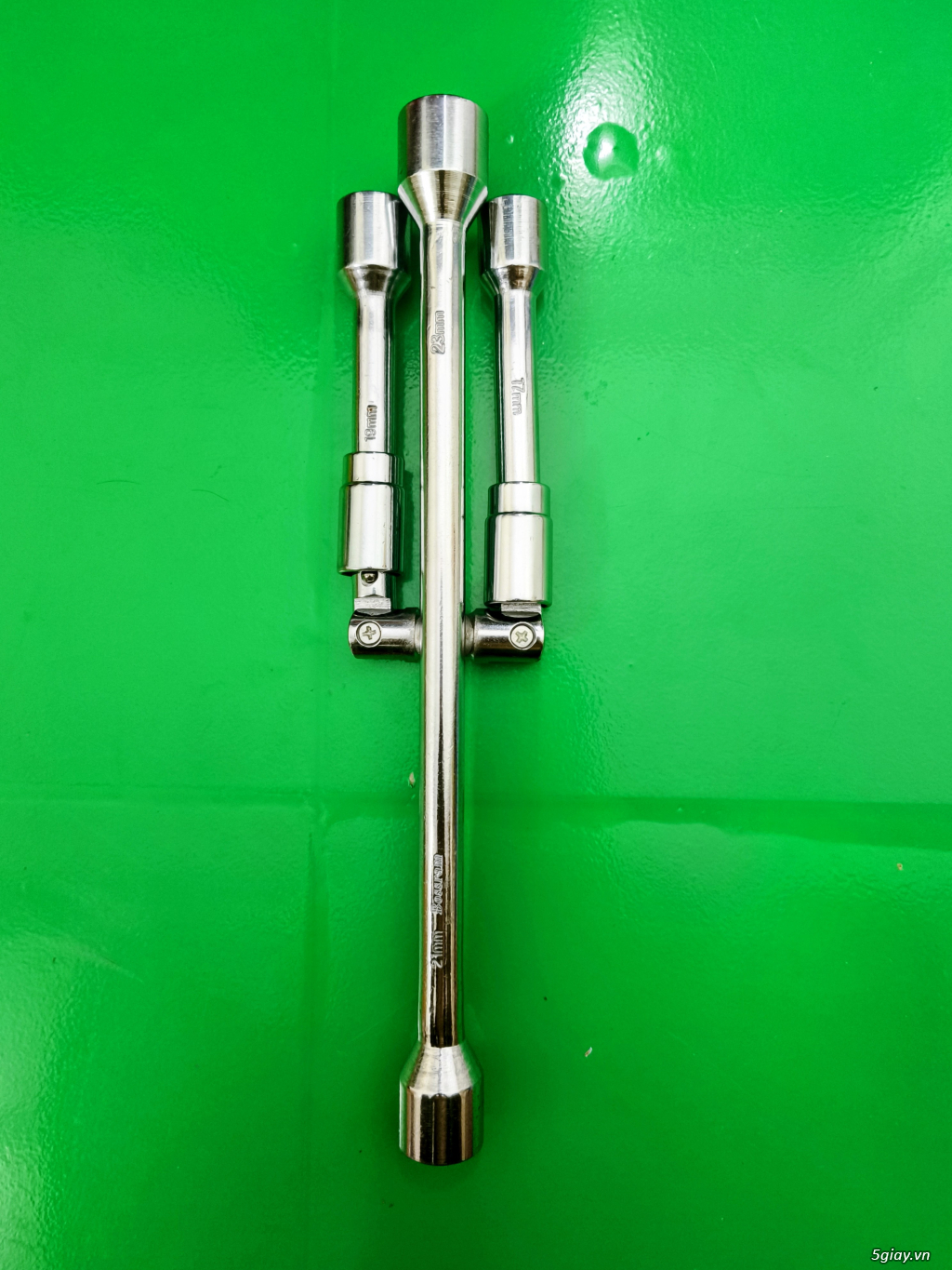 Cờ lê chữ thập 4 đầu