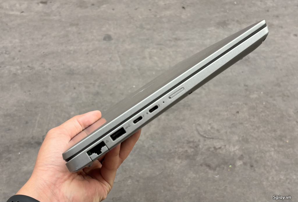 Dell Latitude 5440 i5-1345u Ram 16G SSD 256G đẹp keng