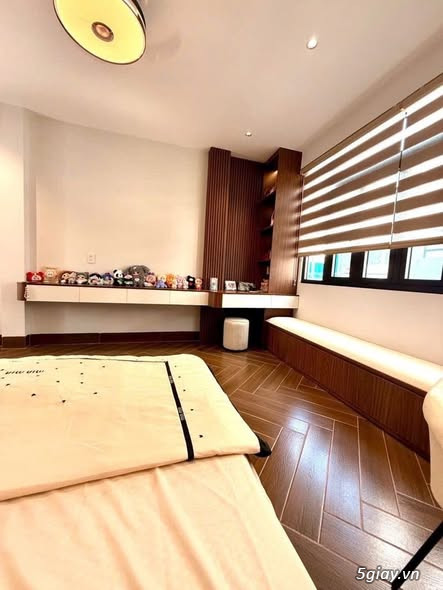 B.ÁN NHÀ Q7-TRẦN XUÂN SOẠN-NGANG KHỦNG 8M-HOÀN CÔNG ĐỦ 4 TẦNG 7.980Tỉ - 1