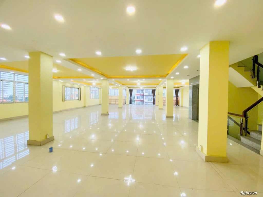 CẦN TIỀN BÁN GẤP   Bán Toà CHDV 2 MT Ngô Đức Kế- Bình Thạnh  Diện Tích