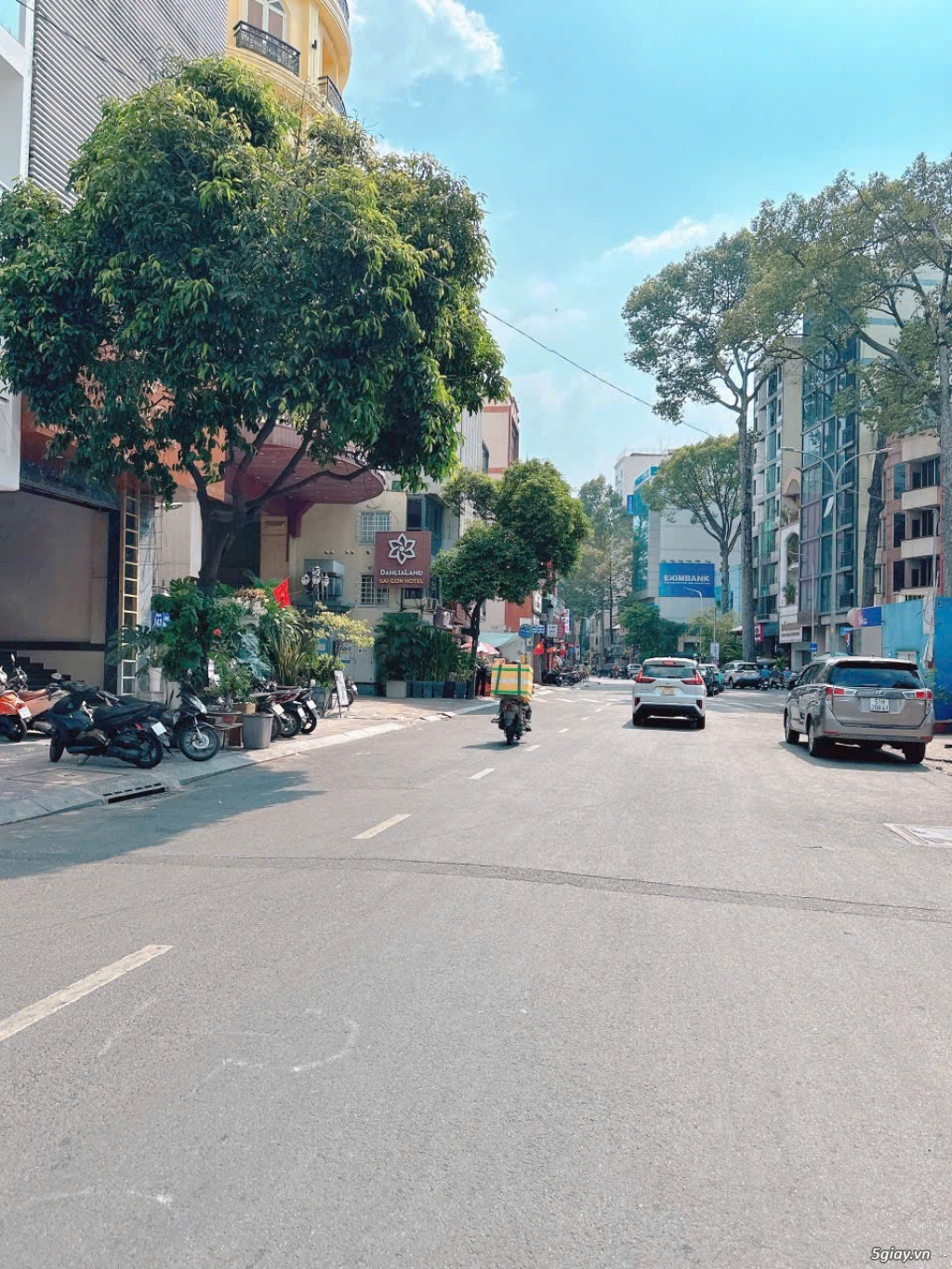 CẦN TIỀN BÁN GẤP   Cung đường cực hiếm nhà bán.  Hẻm xe tăng quay đầu - 3