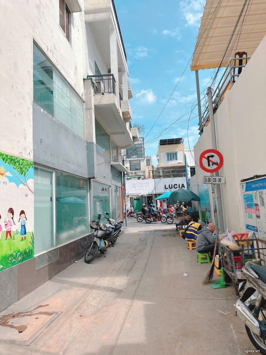 CẦN TIỀN BÁN GẤP   Nhà  Phú Nhuận .  Giá Chưa Đến 100 tr/m2  Dt:    16 - 4