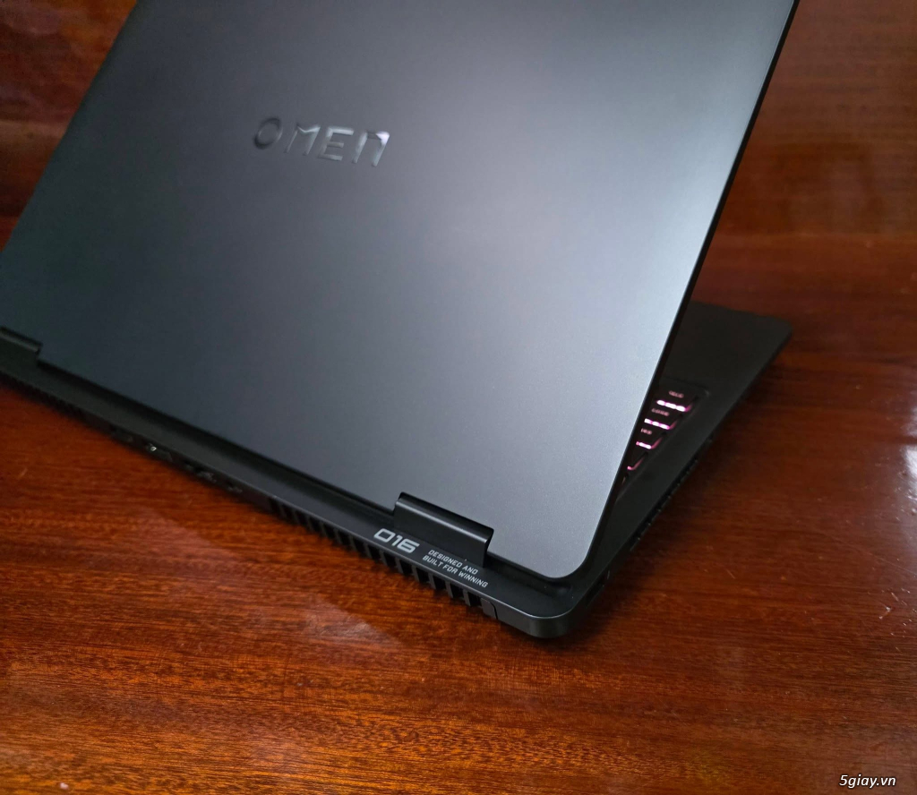 HP Omnibook Slim | Dell Aurora 16X | HP Ultra Flip|HP Elitebook G1i - 3