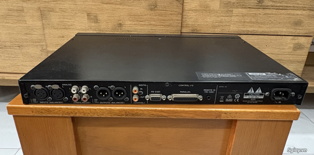 Đầu đọc USB/SD/CF TASCAM SS-R200, Còn Denon sansui