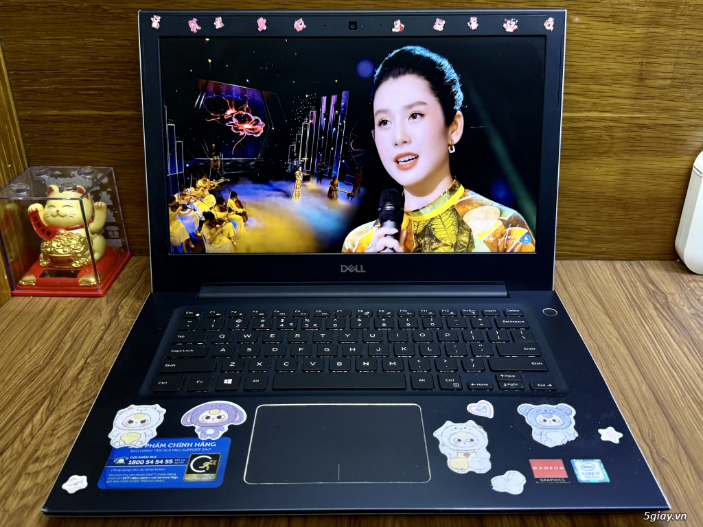 Dell - Core i7 - Có Card rời - Vỏ nhôm luôn - 6