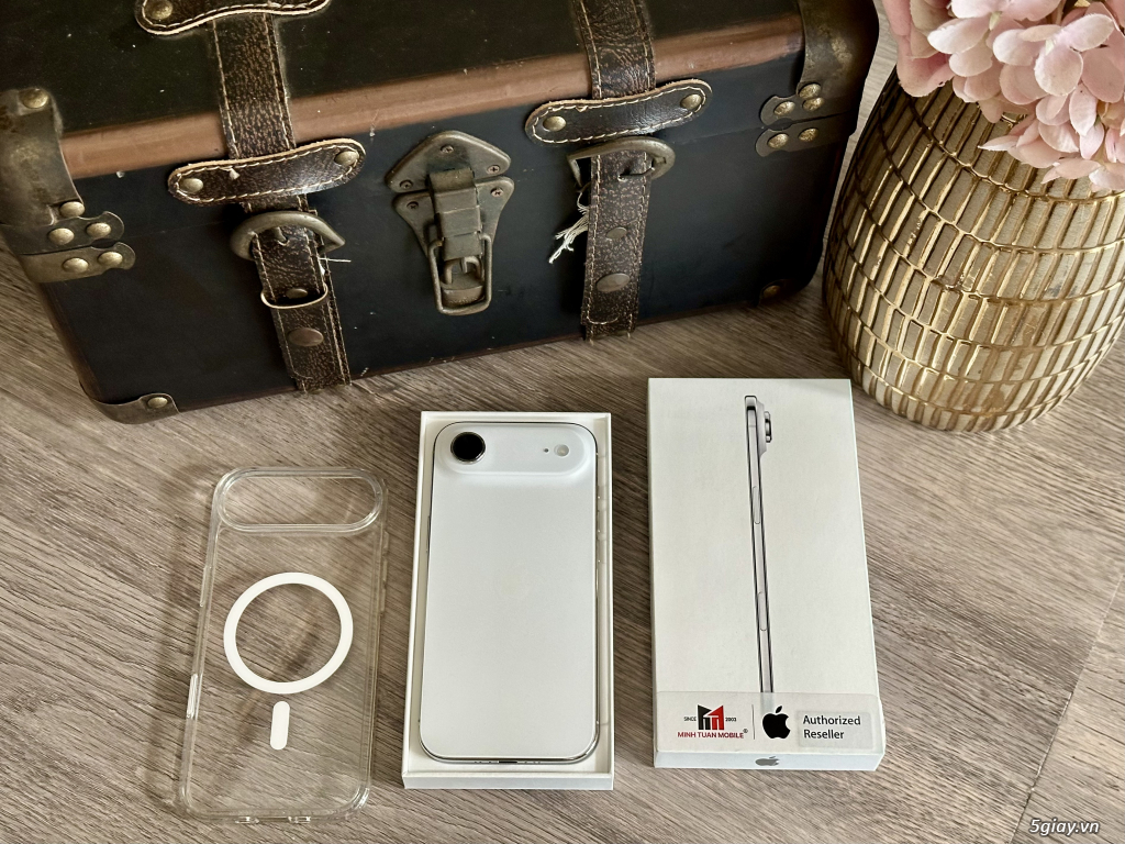 Iphone Air 256G White ZP/A Likenew BH 4/2027 !
