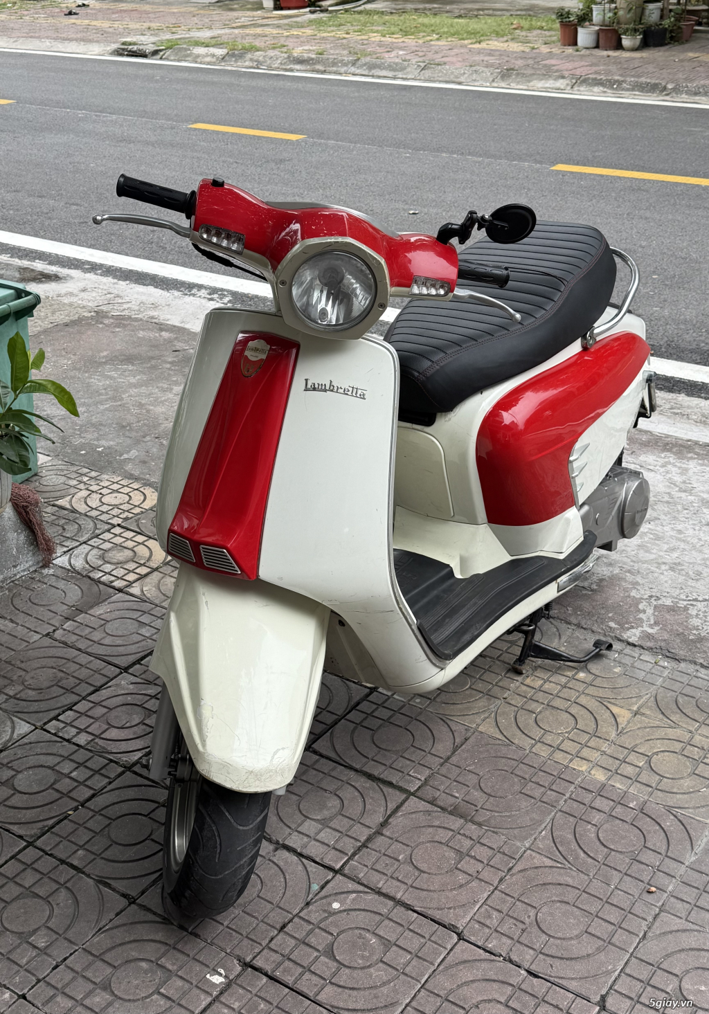 Lambretta LN125 nhập khẩu màu Trắng Đỏ - 4